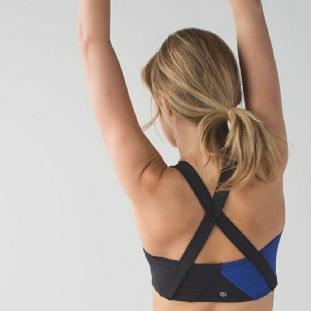 Catch me Lululemon Kanto Sports Bra